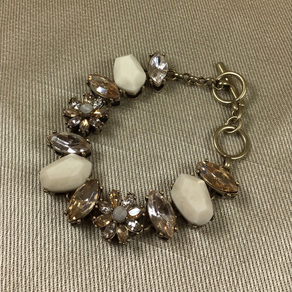 Chloe+Isabel gardenia bracelet